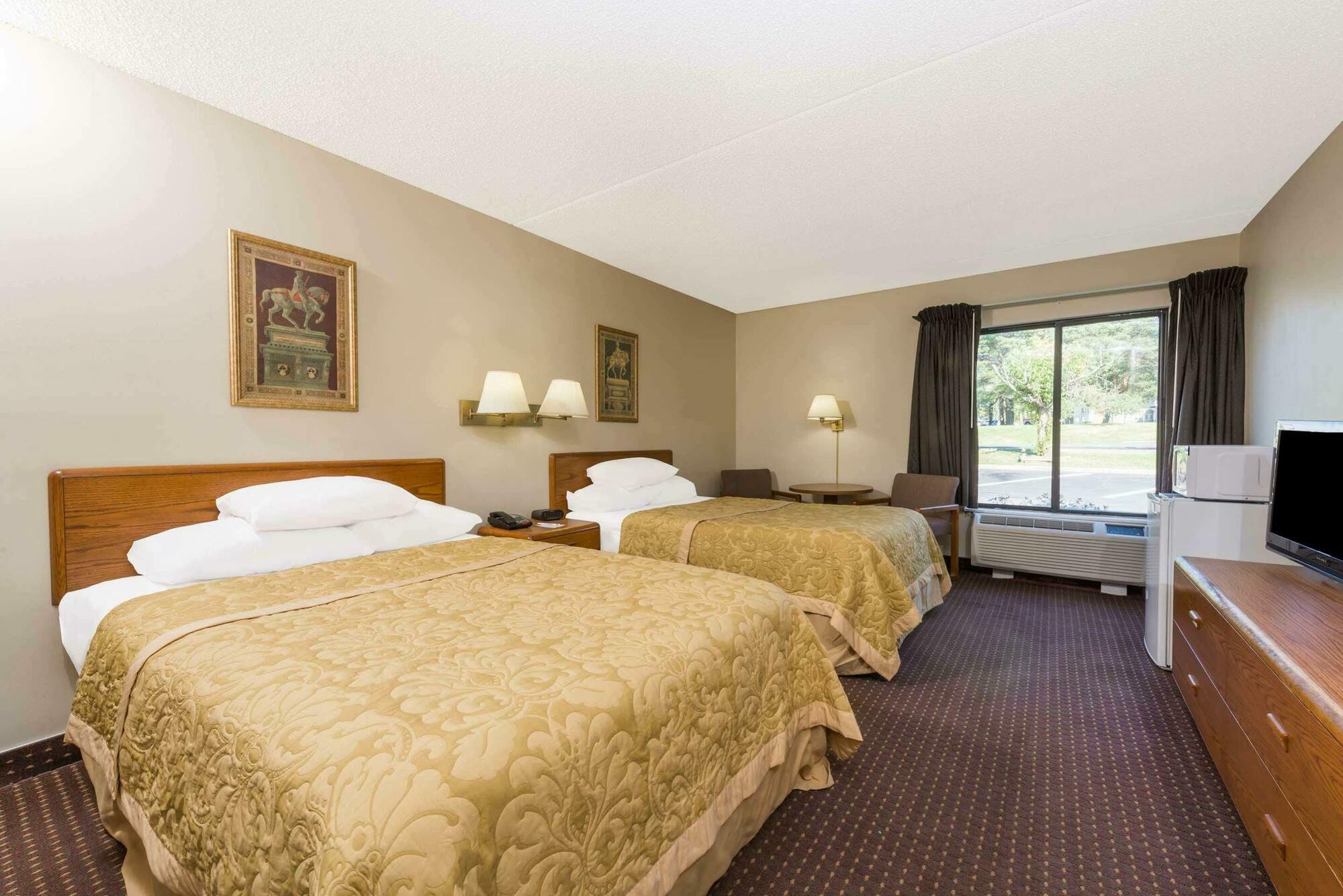 Super 8 By Wyndham Miamisburg Dayton S Area Oh Hotel Exterior photo